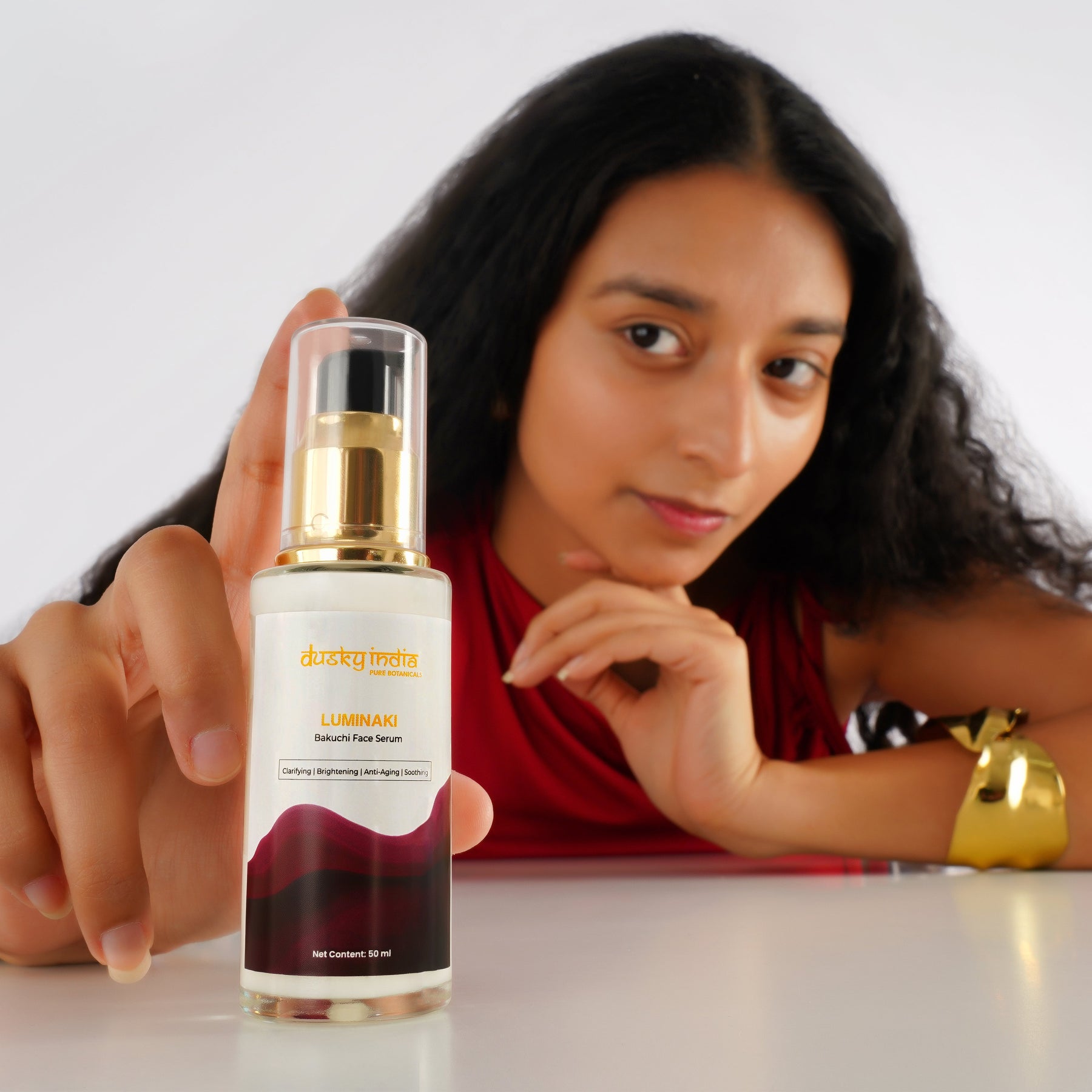 Anti-Aging Serum: Luminaki Bakuchi Face Serum by Dusky India